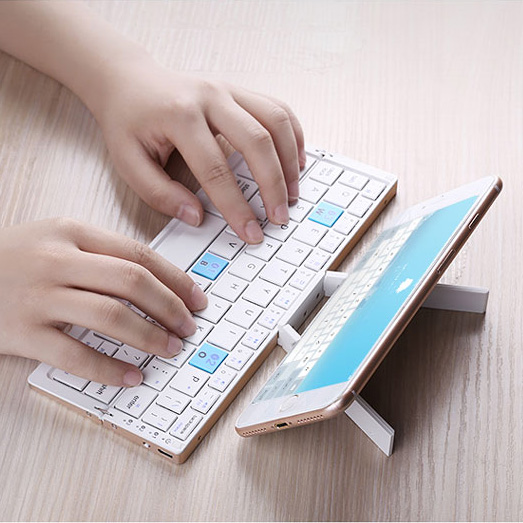 Tri-folding foldable Bluetooth - đánh giá và giá Gaming Keyboard Budget
