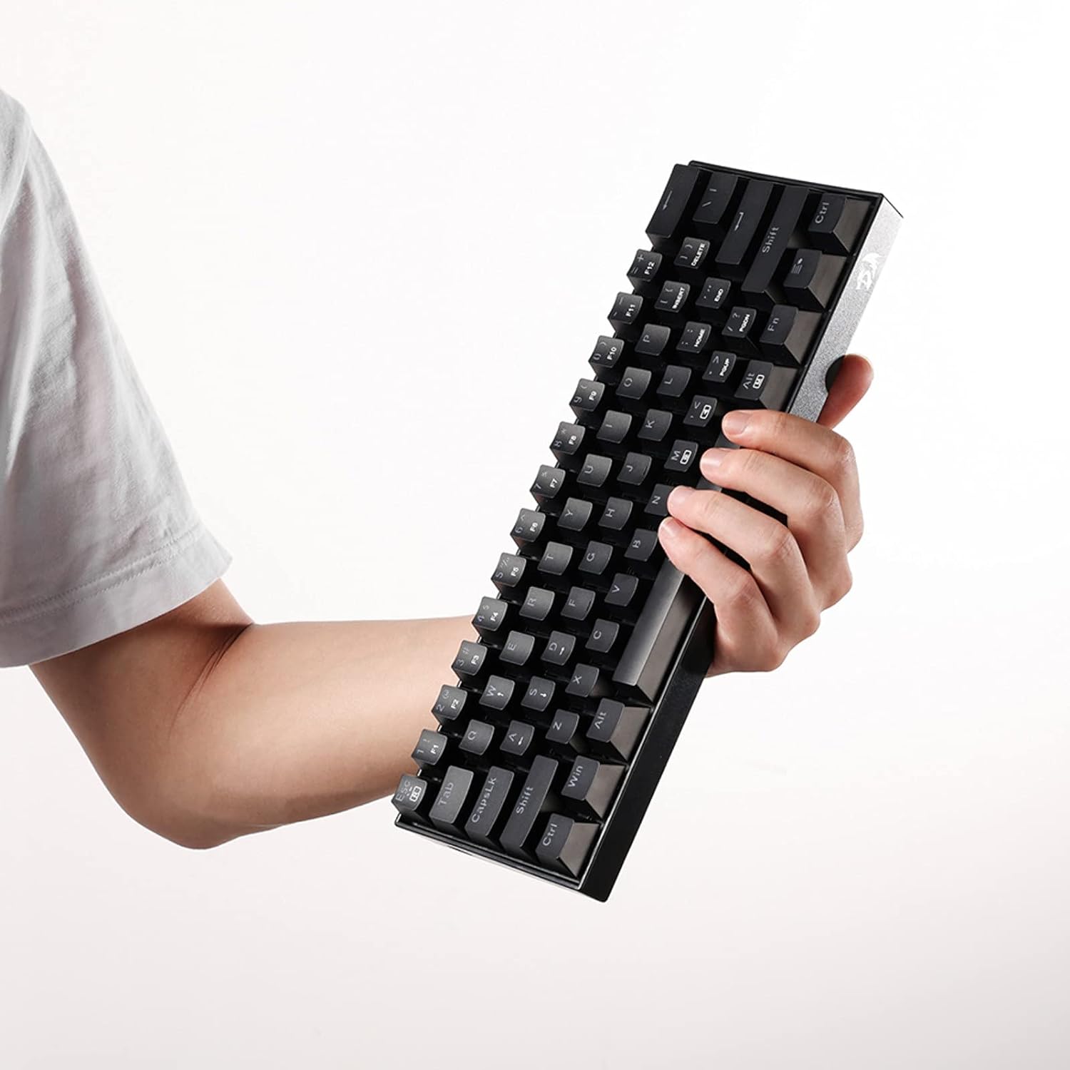 Redragon K630 Dragonborn 60% W - đánh giá và giá Gaming Keyboard Mobile